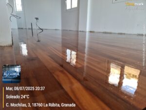 2025-07-08 20.37.13_3, Calle Mochilas